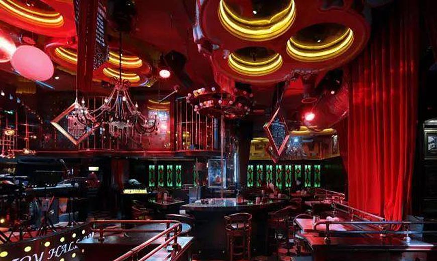 曼谷風情火鍋餐廳色彩運用