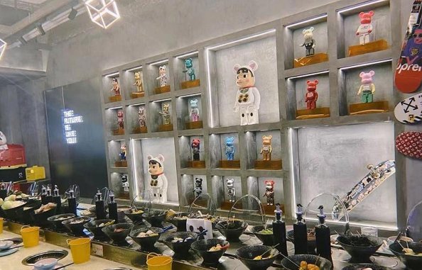 旋轉(zhuǎn)火鍋店設(shè)計，裝修更人性化的旋轉(zhuǎn)火鍋店